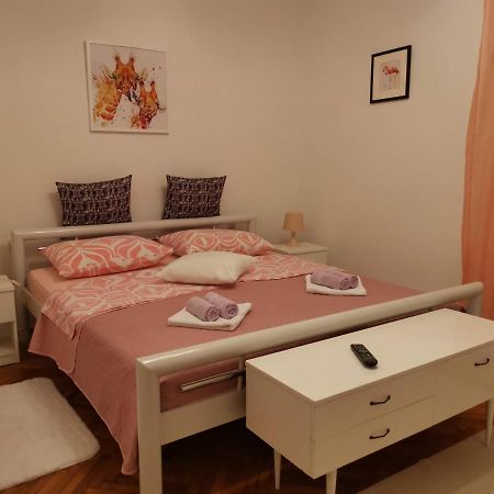 Apartamento Carnerolo*** Rijeka Exterior foto